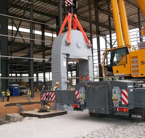 american machinery movers lifting 240000lb tile press with cranes